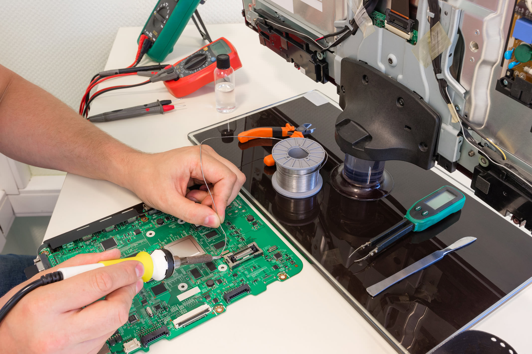 Choosing a BGA Rework Station - Precision PCB Services